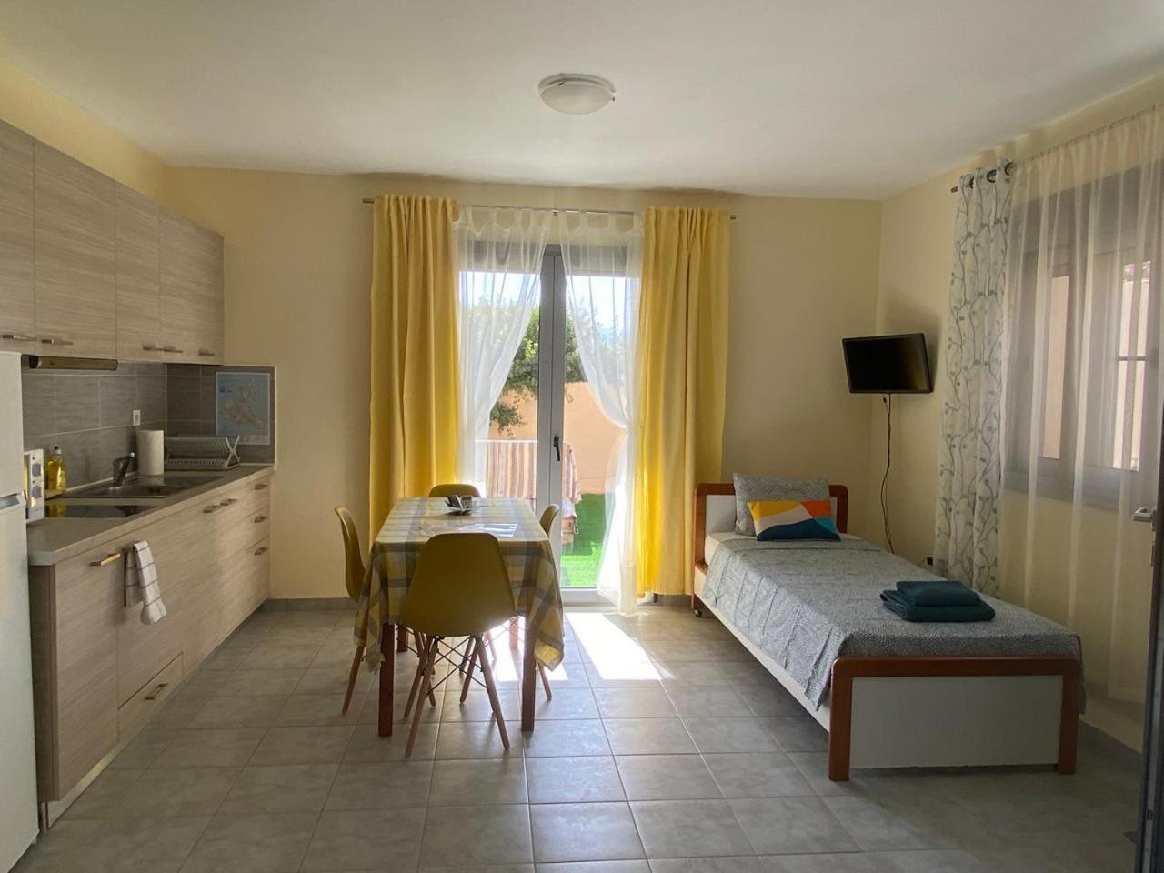 Lotus Sea View Apartments Lixouri Dış mekan fotoğraf